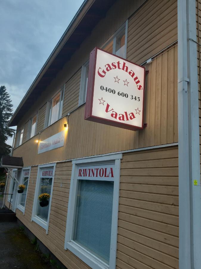 Gasthaus Vaala Oy Aparthotel ภายนอก รูปภาพ